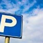 Arbeitgeber kann zur Bereitstellung eines Parkplatzes verpflichtet werden