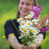 Die Handstraußregel: Wann Sie Wildblumen pflücken dürfen
