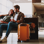 Ab in den Urlaub: Was darf bei Flugreisen in den Koffer oder in das Handgepäck?