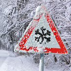 Wintereinbruch: Muss ich zugeschneite Verkehrsschilder beachten?
